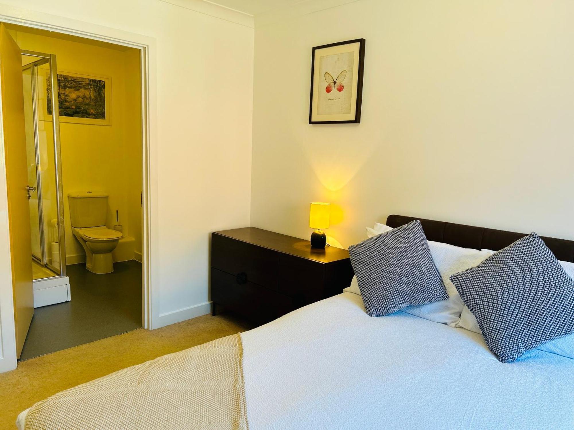 Modern Apartment Broad Gauge Way - Ideal For Work And Leisure Вулвергемптон Экстерьер фото